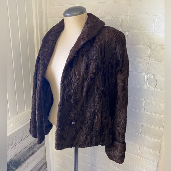 Vintage fur coat - Picture 1 of 9